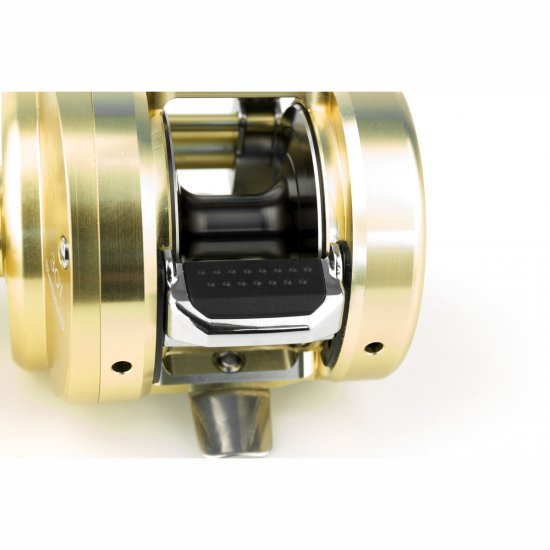 Shimano Calcutta Conquest 201A